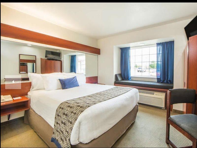 Microtel Inn And Suites By Wyndham Miami Ok Экстерьер фото