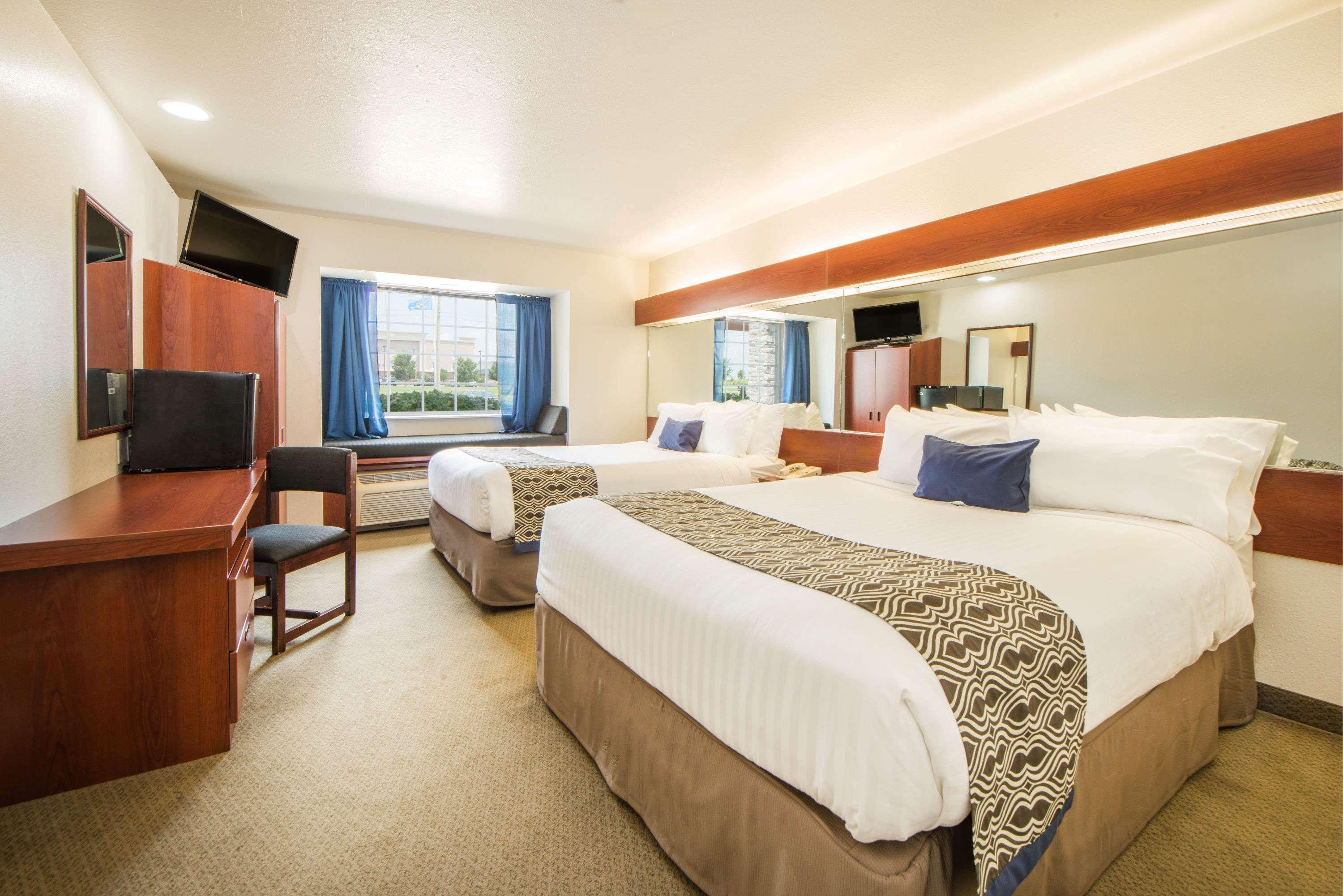 Microtel Inn And Suites By Wyndham Miami Ok Экстерьер фото